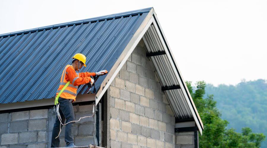Professional residential roofers in Willis, TX